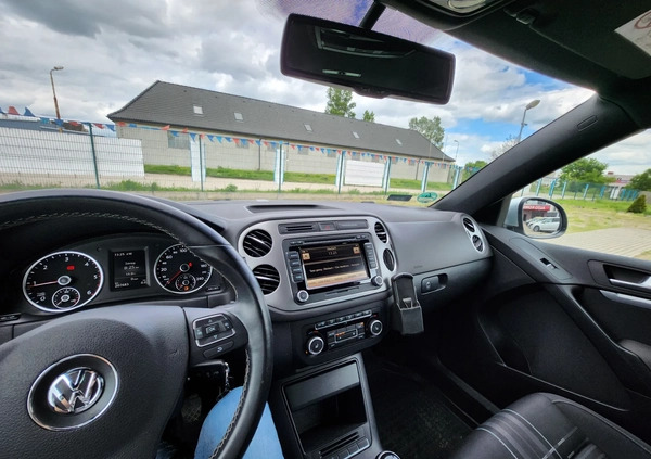 Volkswagen Tiguan cena 53900 przebieg: 207600, rok produkcji 2015 z Piła małe 596